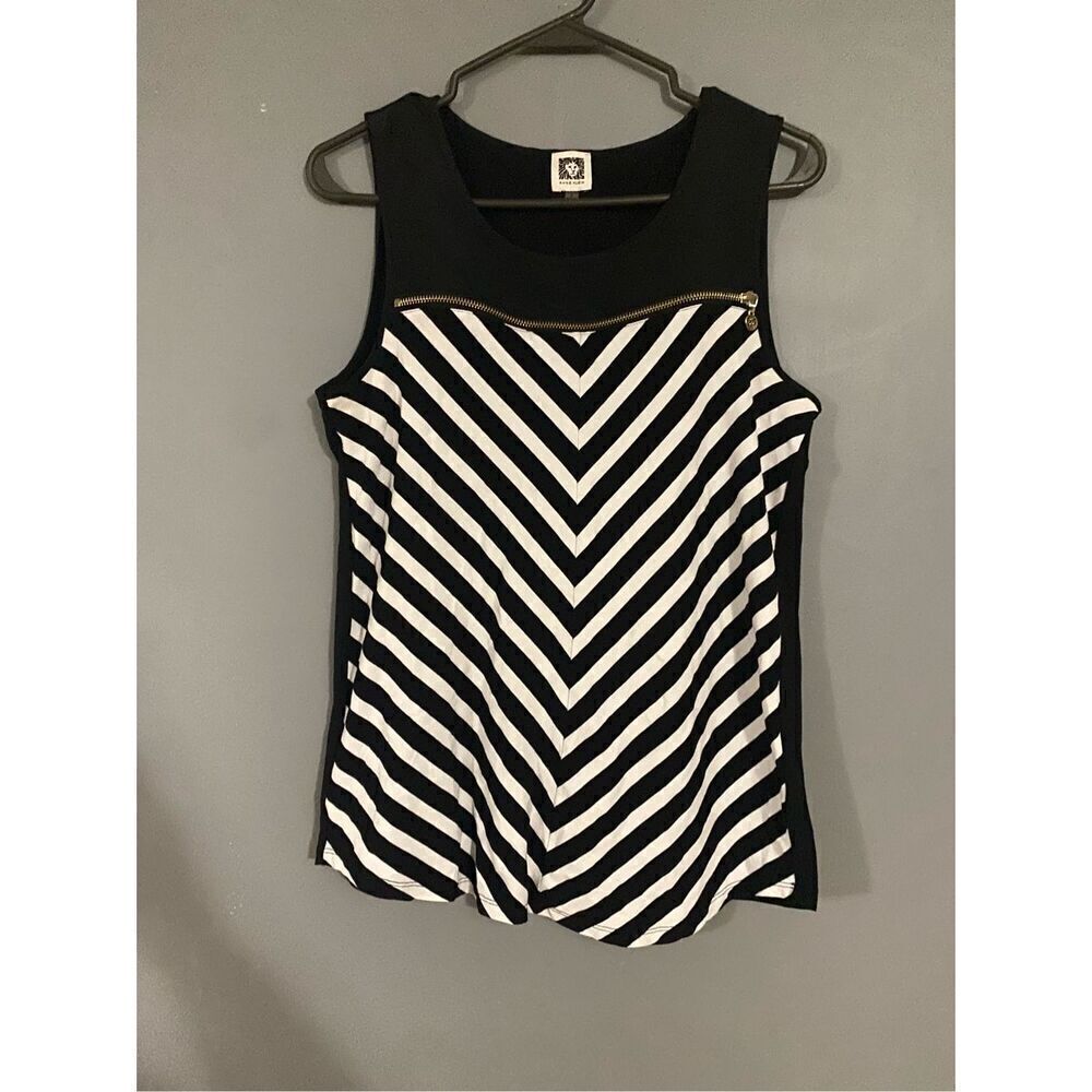 Anne Klein Sport Black & White Top Front Chevron Print Back Solid Small